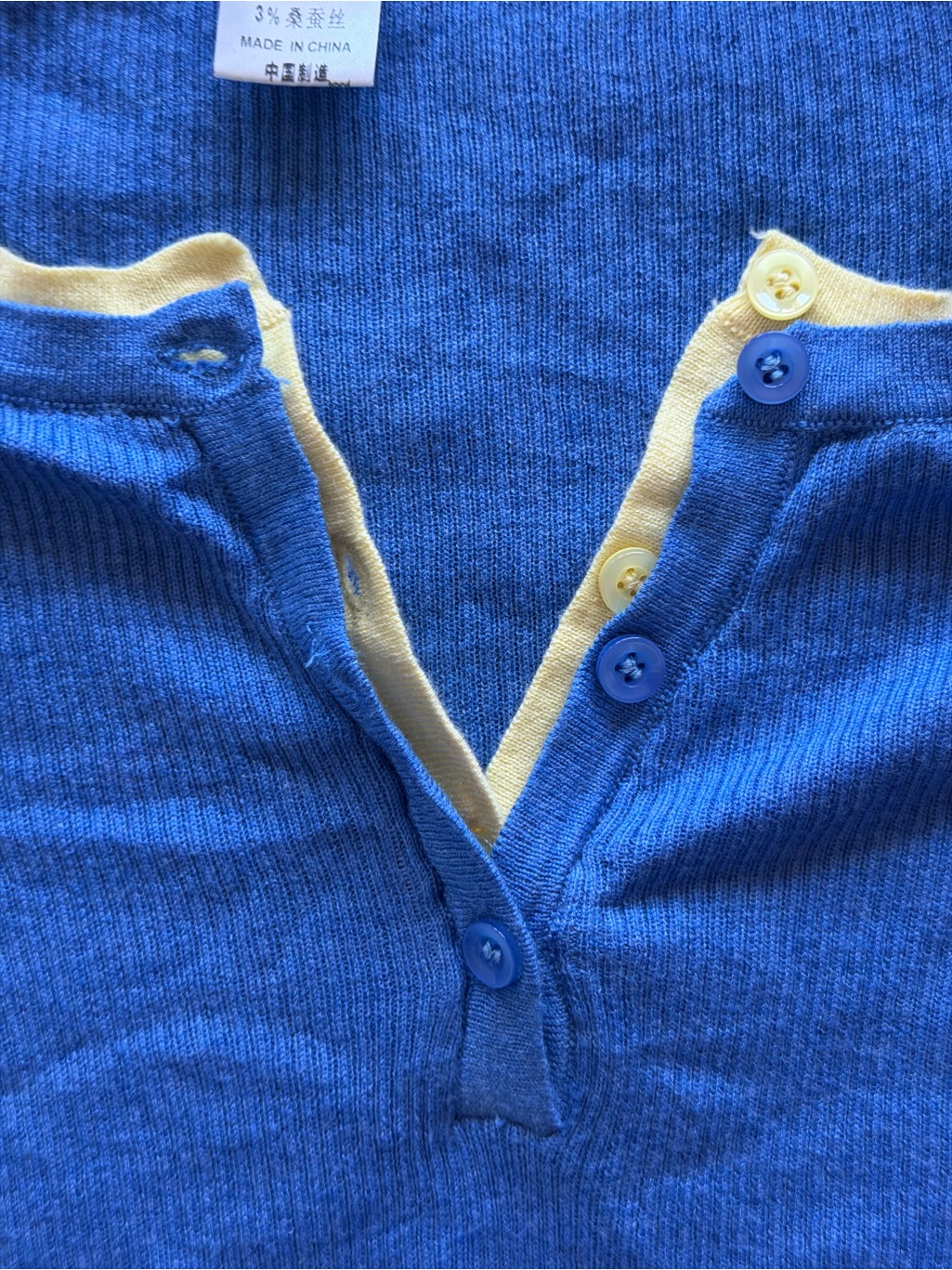 Colorblock Layered V-Neck Sweet Chilling Top With Contrast Trim - Women — image 8 of 8